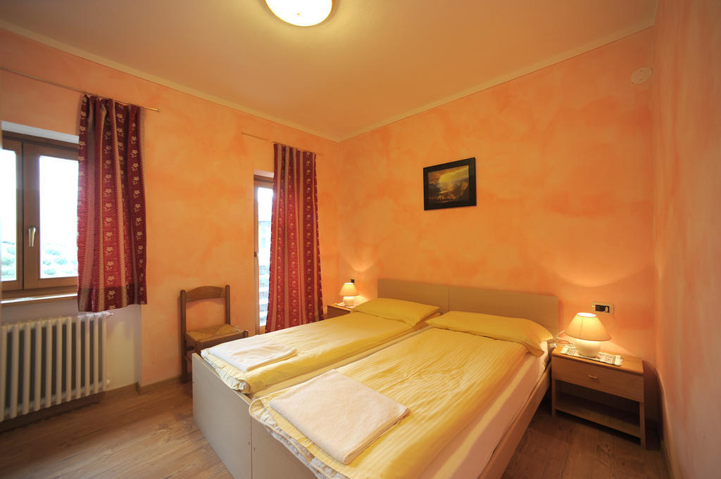Rifugio Fedaia Hotel Malga Ciapela Phòng bức ảnh