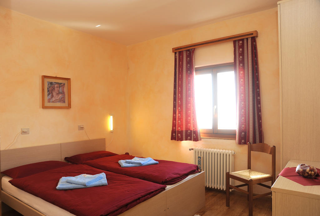 Rifugio Fedaia Hotel Malga Ciapela Phòng bức ảnh